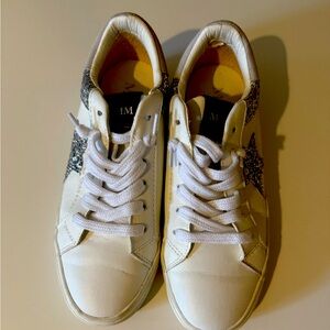 COPY - SKU #5 White and Silver MMM sneakers 8.5